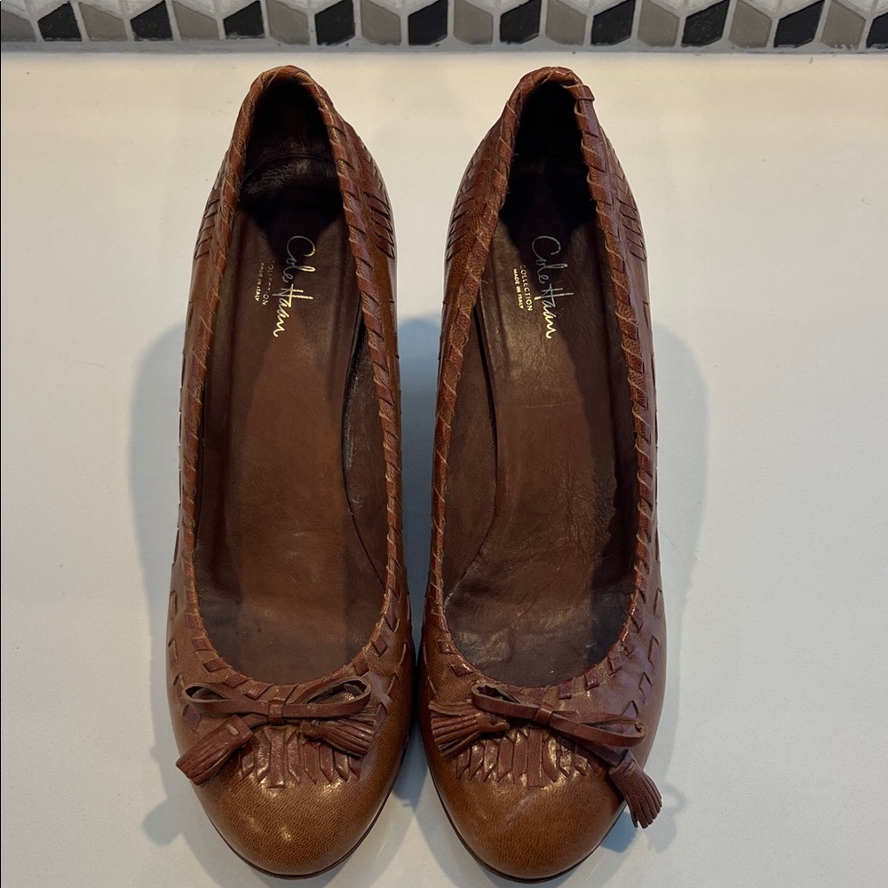 Vintage Cole Haan Women's Tan Leather wedges with Bow Detail